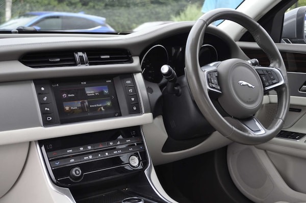 Used Jaguar XF 2017 for sale - 75723246: Photo 12