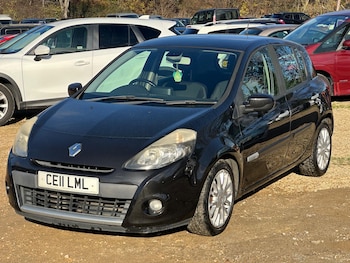 Used Renault Clio 2011 for sale - 76522122: Photo