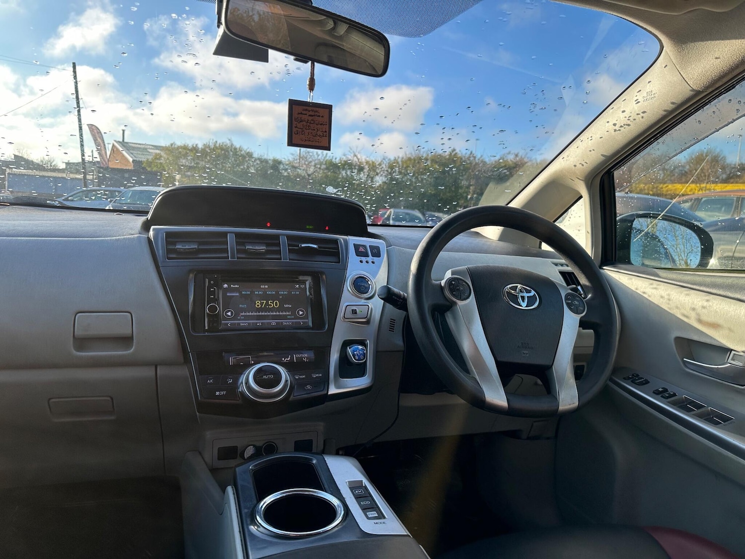 Used Toyota Prius 2019 for sale - 77376331: Photo 33