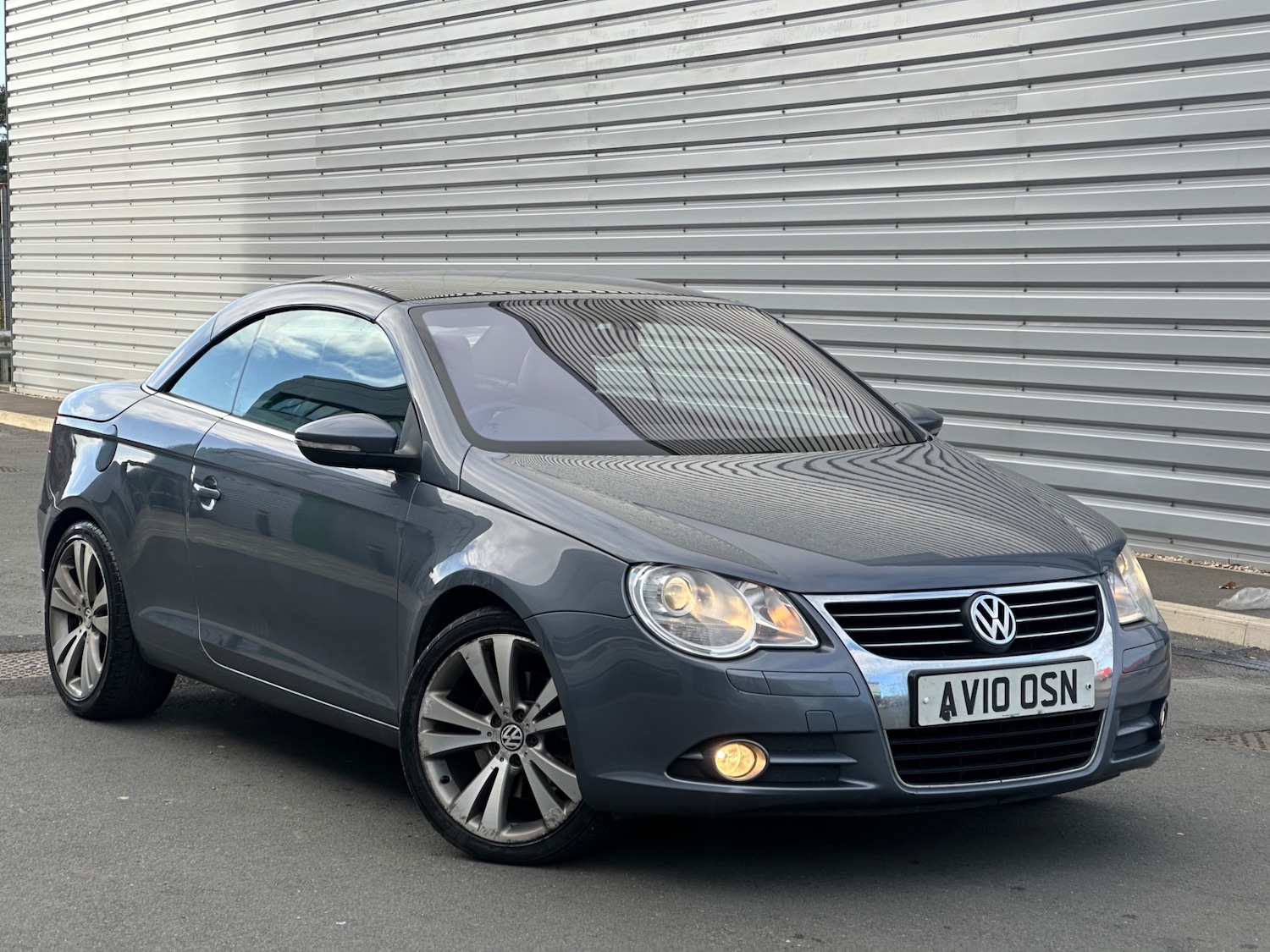 Used Volkswagen EOS 2010 for sale - 76640424: Photo 1