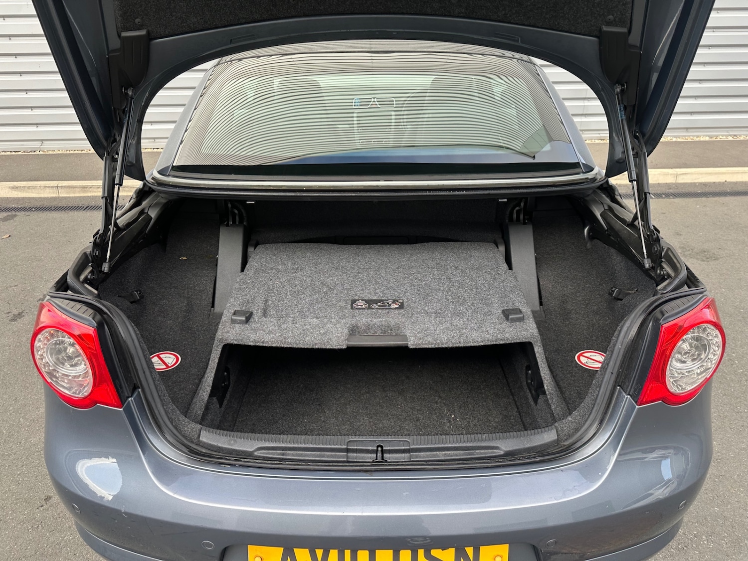 Used Volkswagen EOS 2010 for sale - 76640424: Photo 19