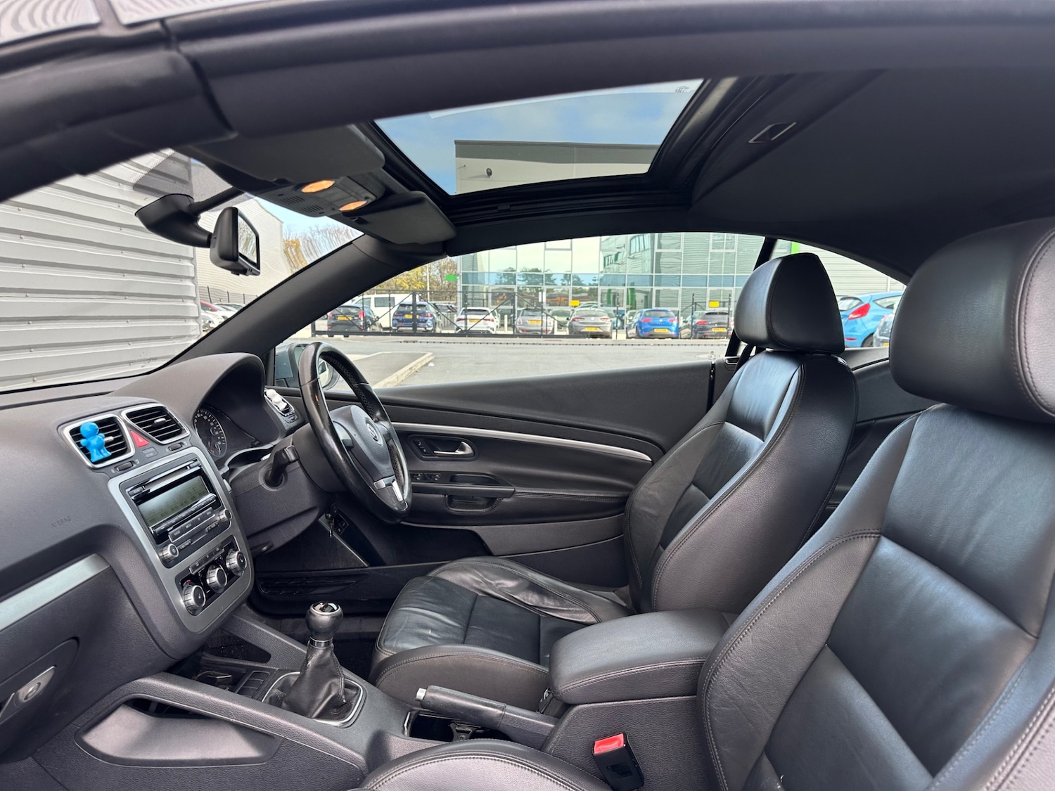 Used Volkswagen EOS 2010 for sale - 76640424: Photo 32