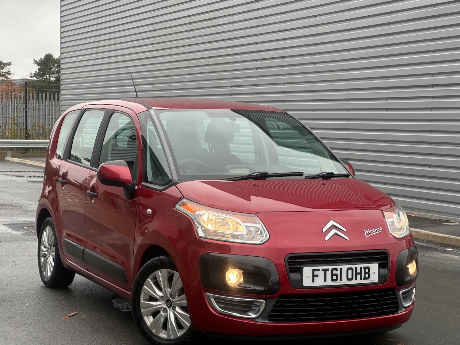 Used Citroen C3 Picasso 2012 for sale - 76781104: Photo 1