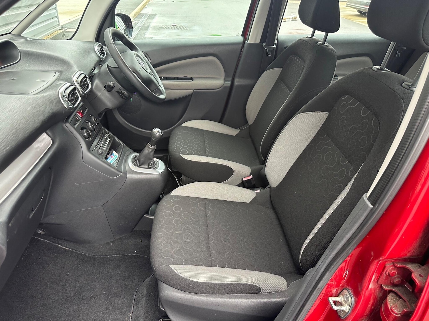 Used Citroen C3 Picasso 2012 for sale - 76781104: Photo 35