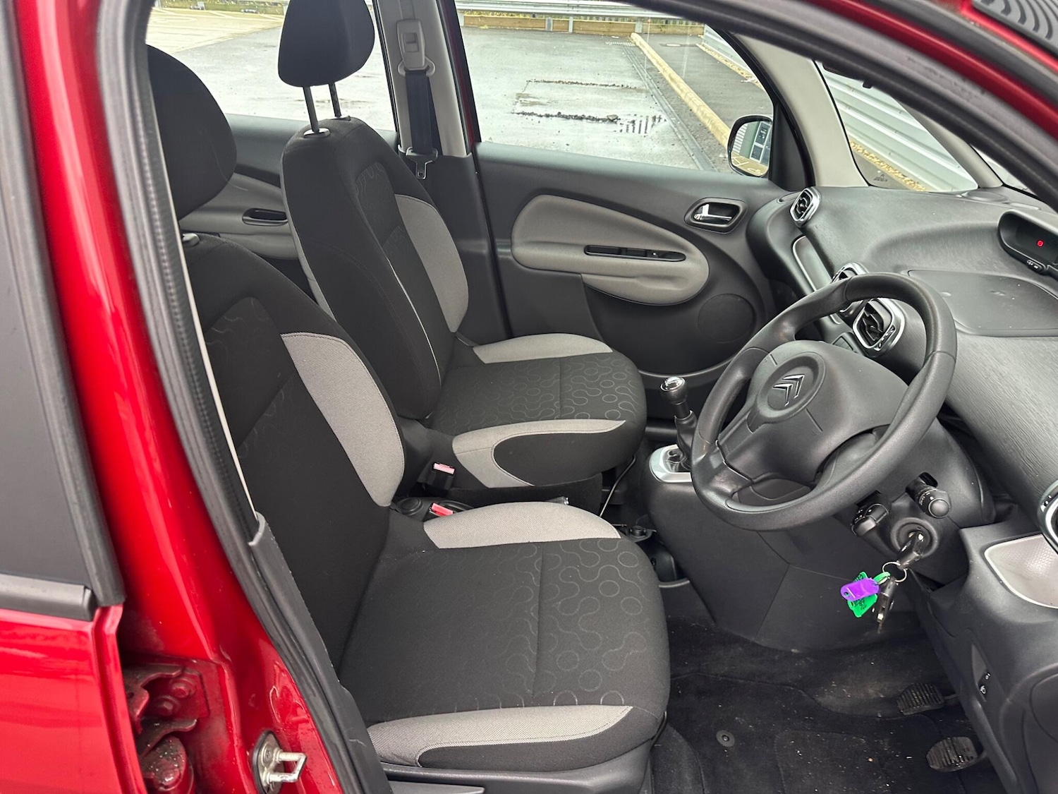 Used Citroen C3 Picasso 2012 for sale - 76781104: Photo 37