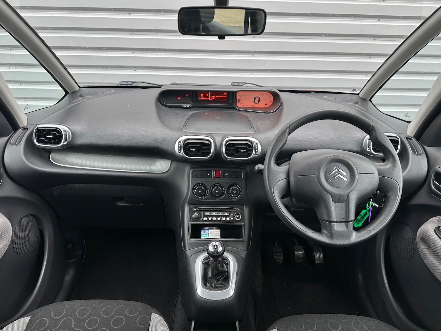 Used Citroen C3 Picasso 2012 for sale - 76781104: Photo 42