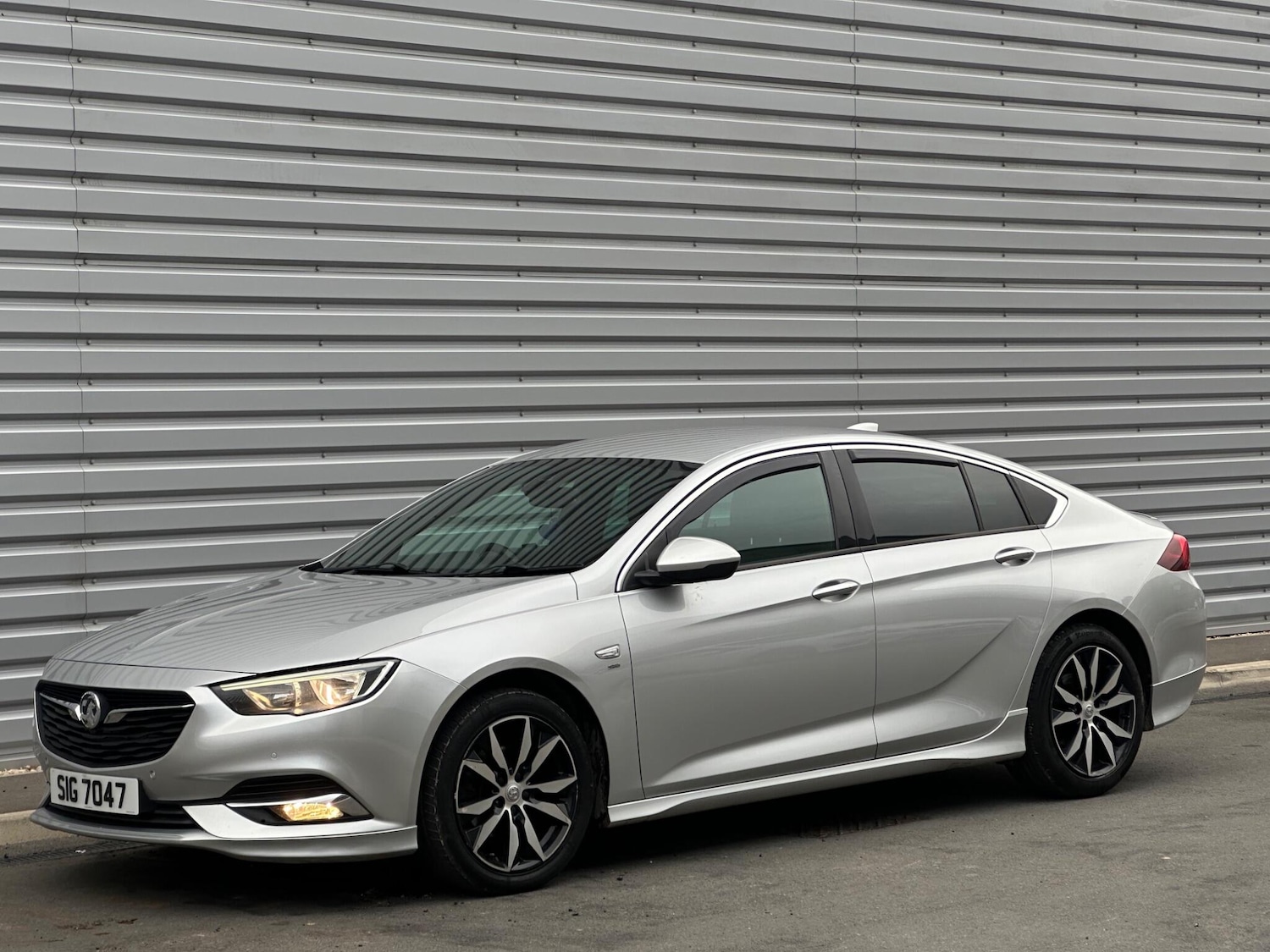 Used Vauxhall Insignia 2017 for sale - 76781250: Photo 11