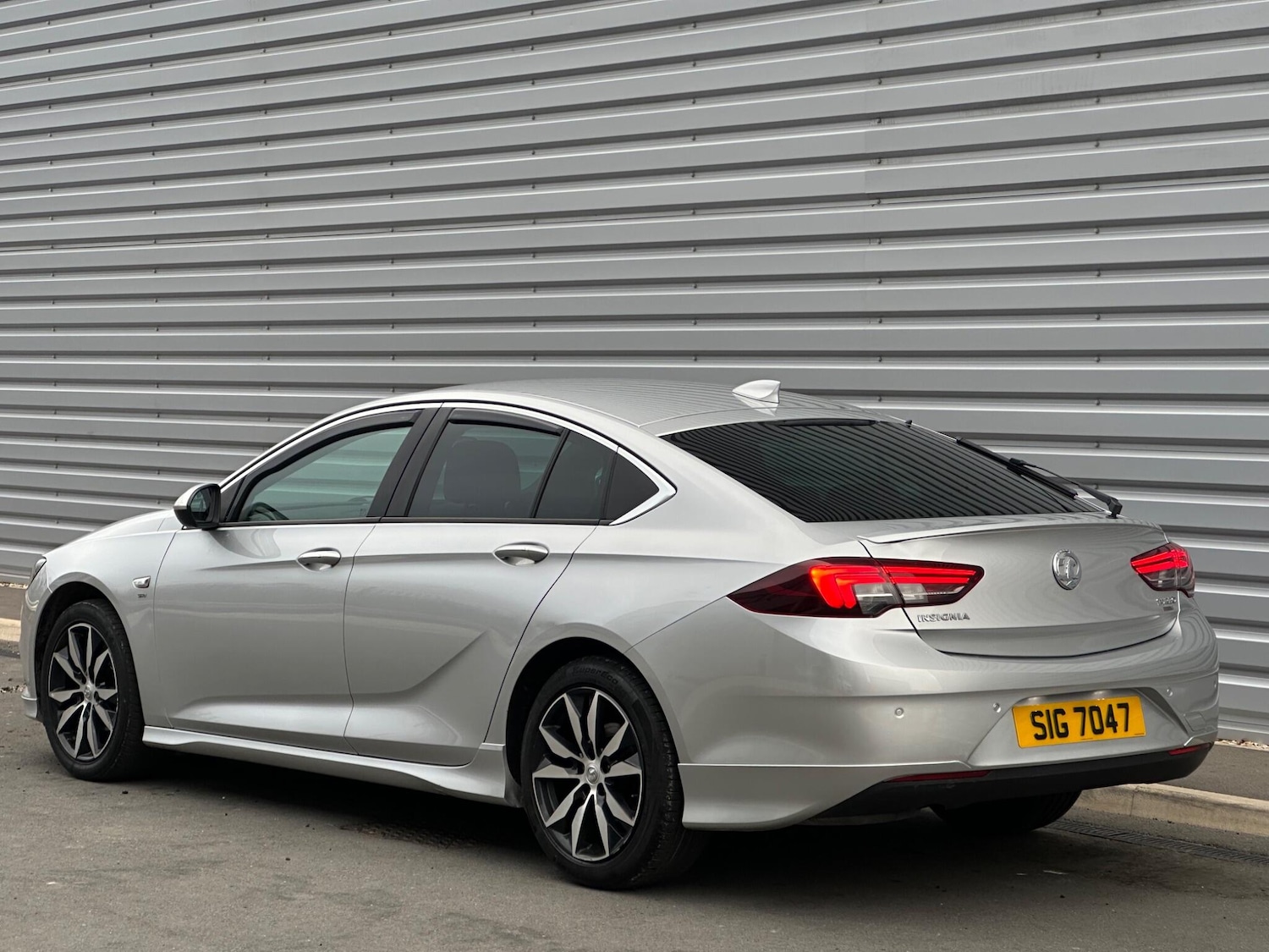 Used Vauxhall Insignia 2017 for sale - 76781250: Photo 12