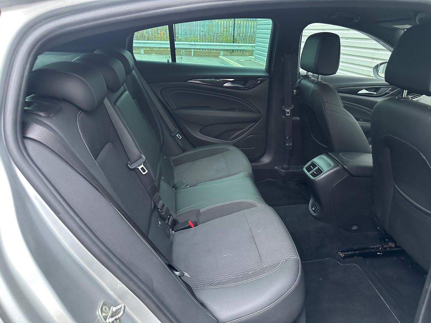 Used Vauxhall Insignia 2017 for sale - 76781250: Photo 33