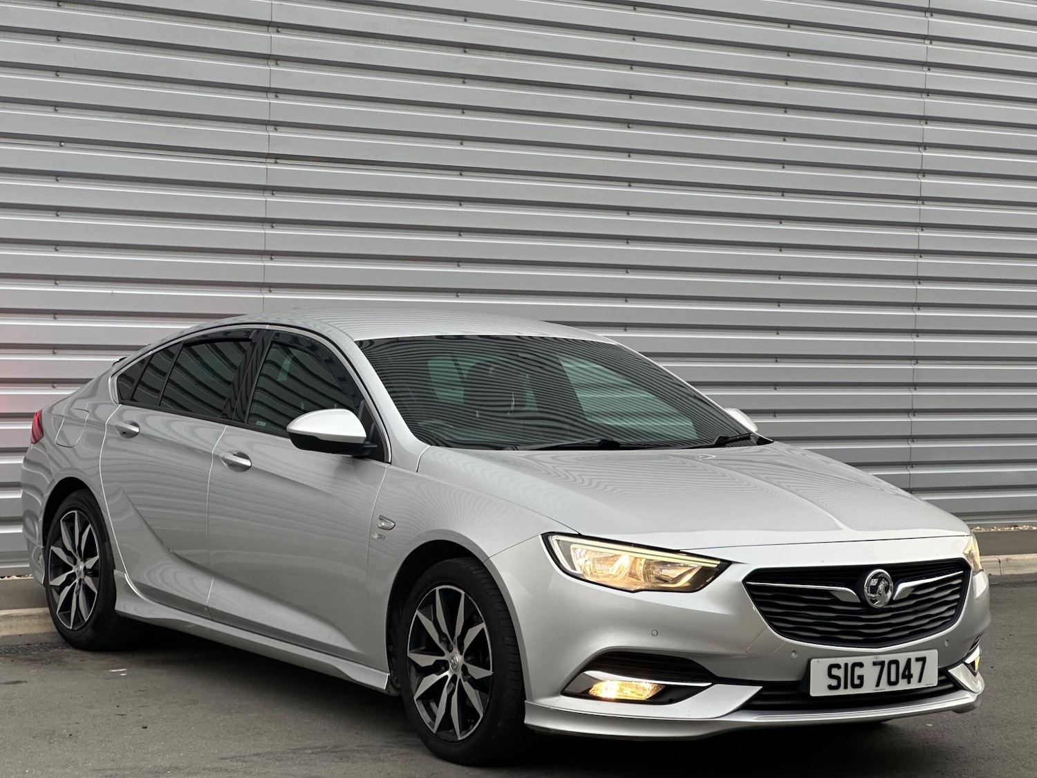 Used Vauxhall Insignia 2017 for sale - 76781250: Photo 4