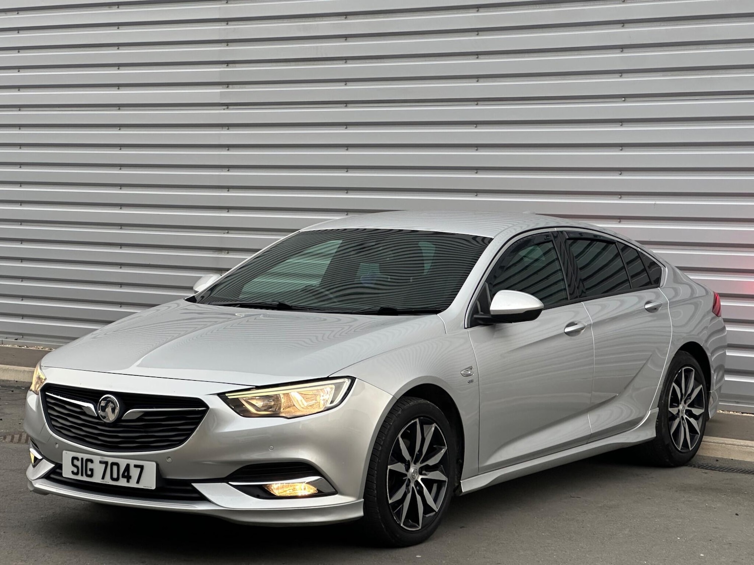 Used Vauxhall Insignia 2017 for sale - 76781250: Photo 6