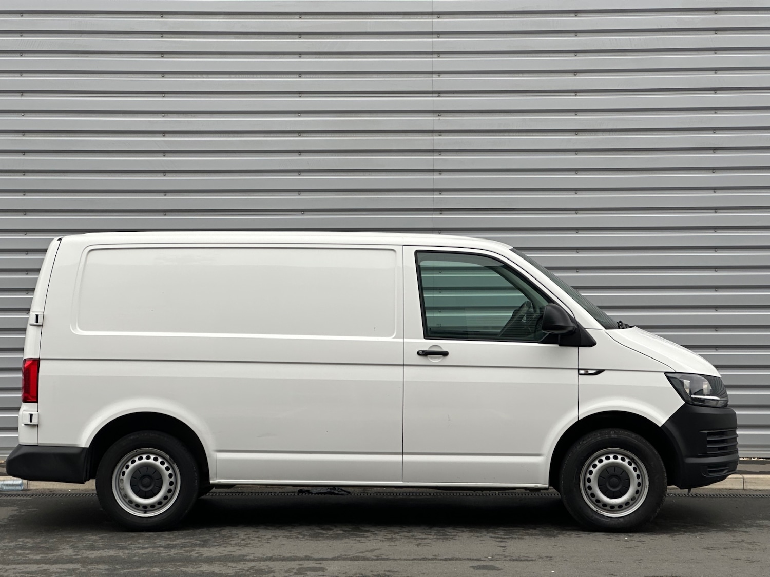 Used Volkswagen Transporter 2019 for sale - 76662503: Photo 11