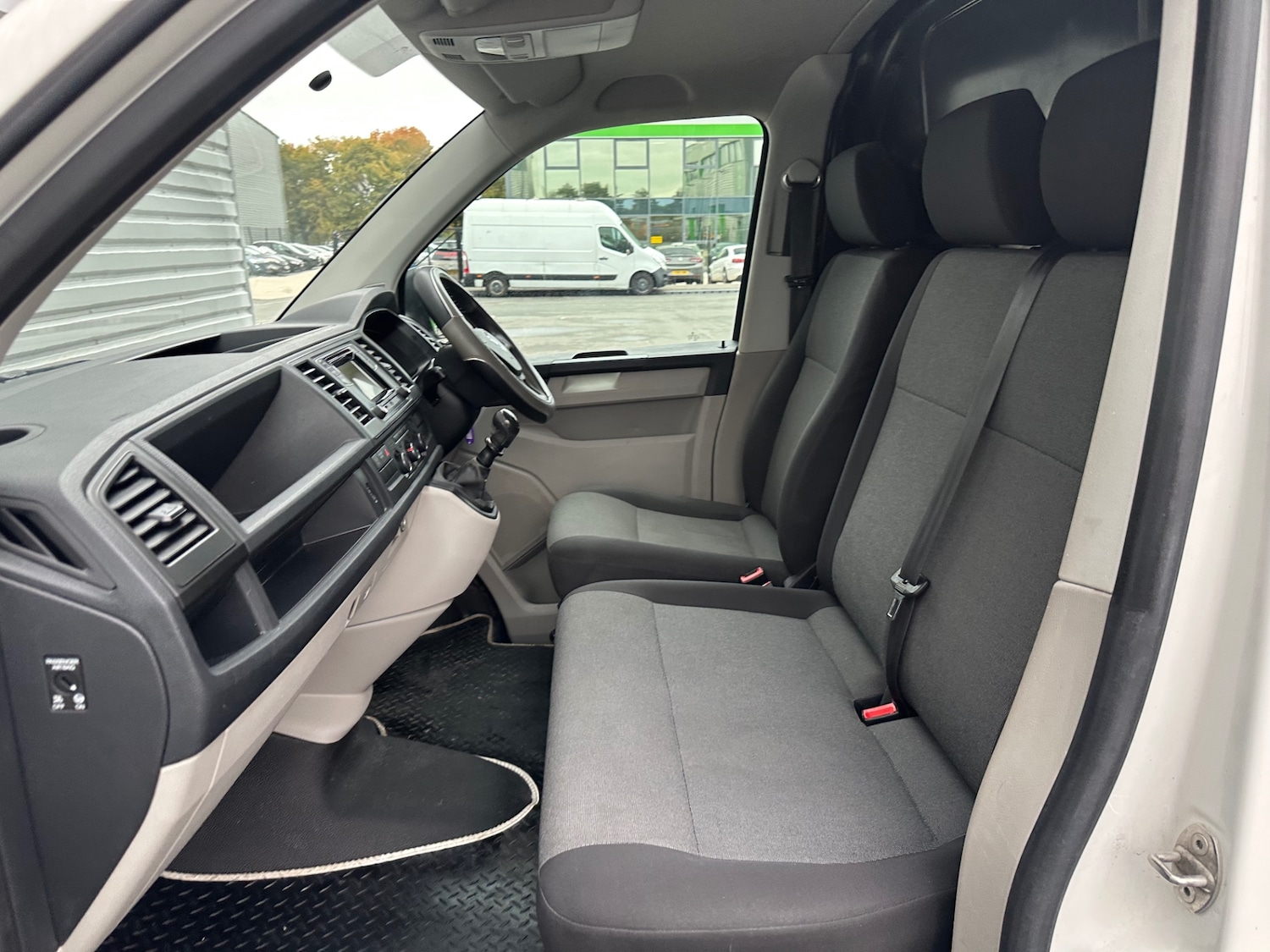 Used Volkswagen Transporter 2019 for sale - 76662503: Photo 27