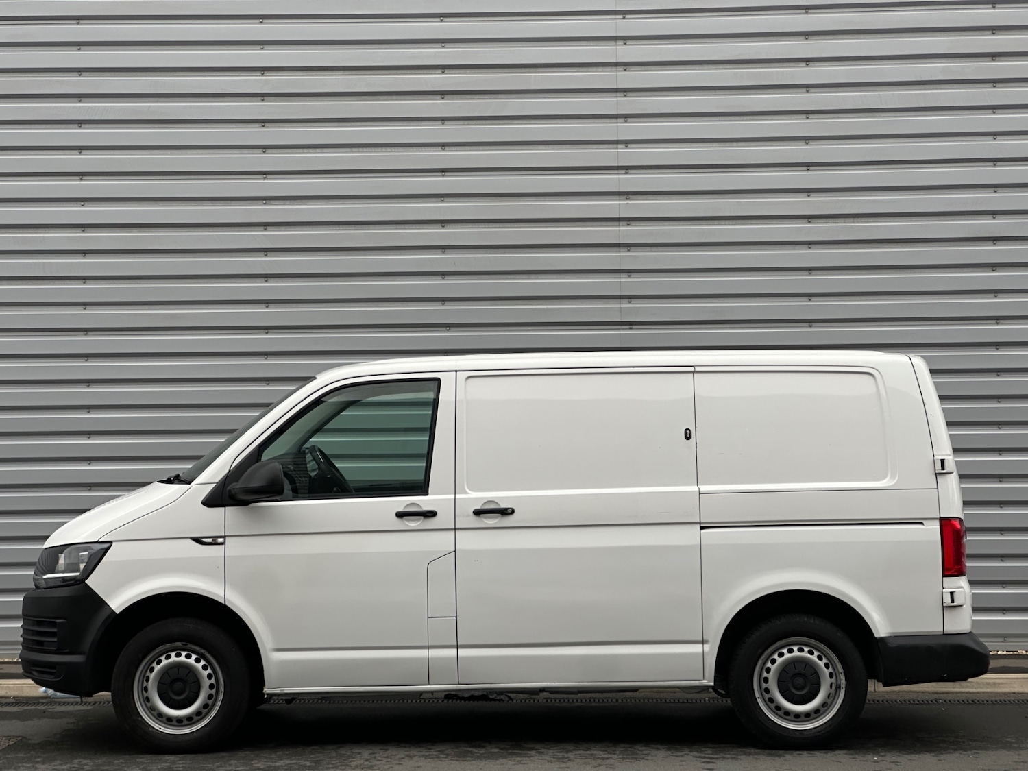 Used Volkswagen Transporter 2019 for sale - 76662503: Photo 8