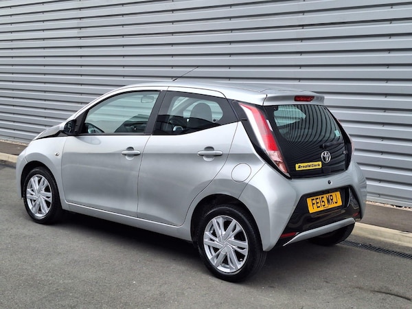 Used Toyota AYGO 2015 for sale - 75563827: Photo 6
