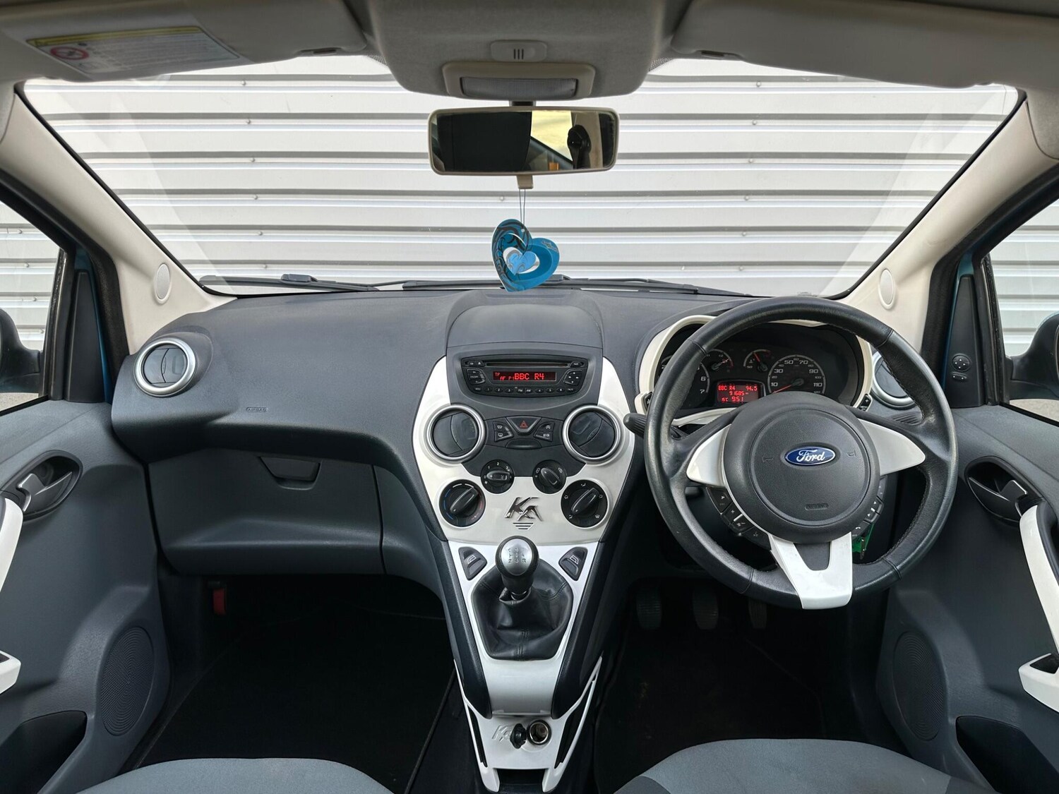 Vehicle 33