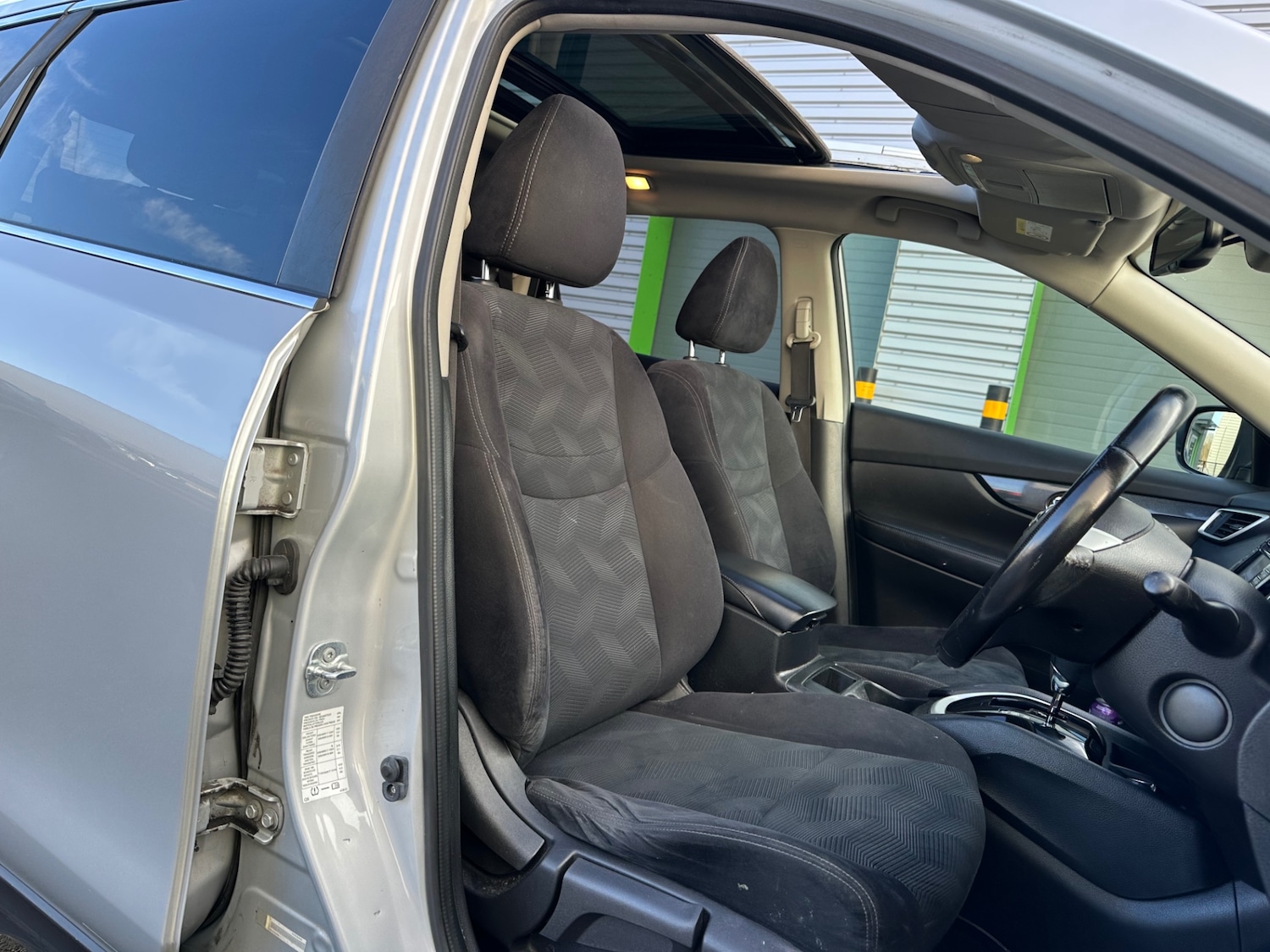 Used Nissan X-Trail 2015 for sale - 77973559: Photo 27