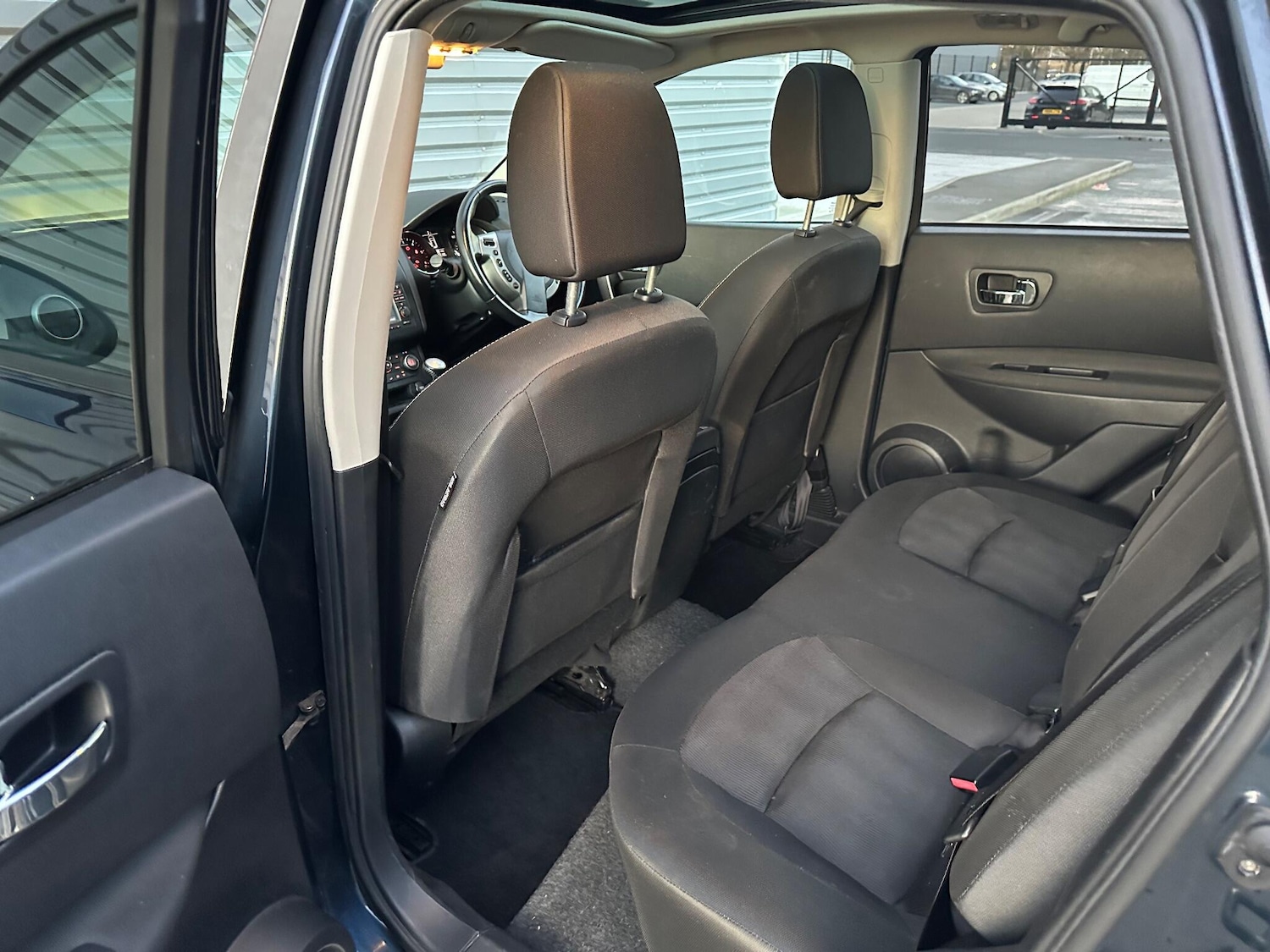 Used Nissan Qashqai 2011 for sale - 77097738: Photo 28