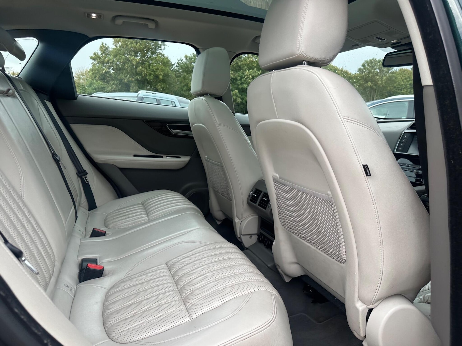 Used Jaguar F-Pace 2016 for sale - 76781183: Photo 22