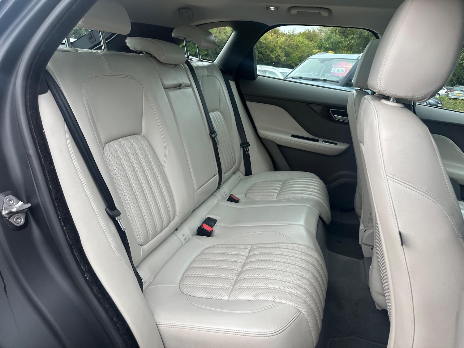 Used Jaguar F-Pace 2016 for sale - 76781183: Photo 24