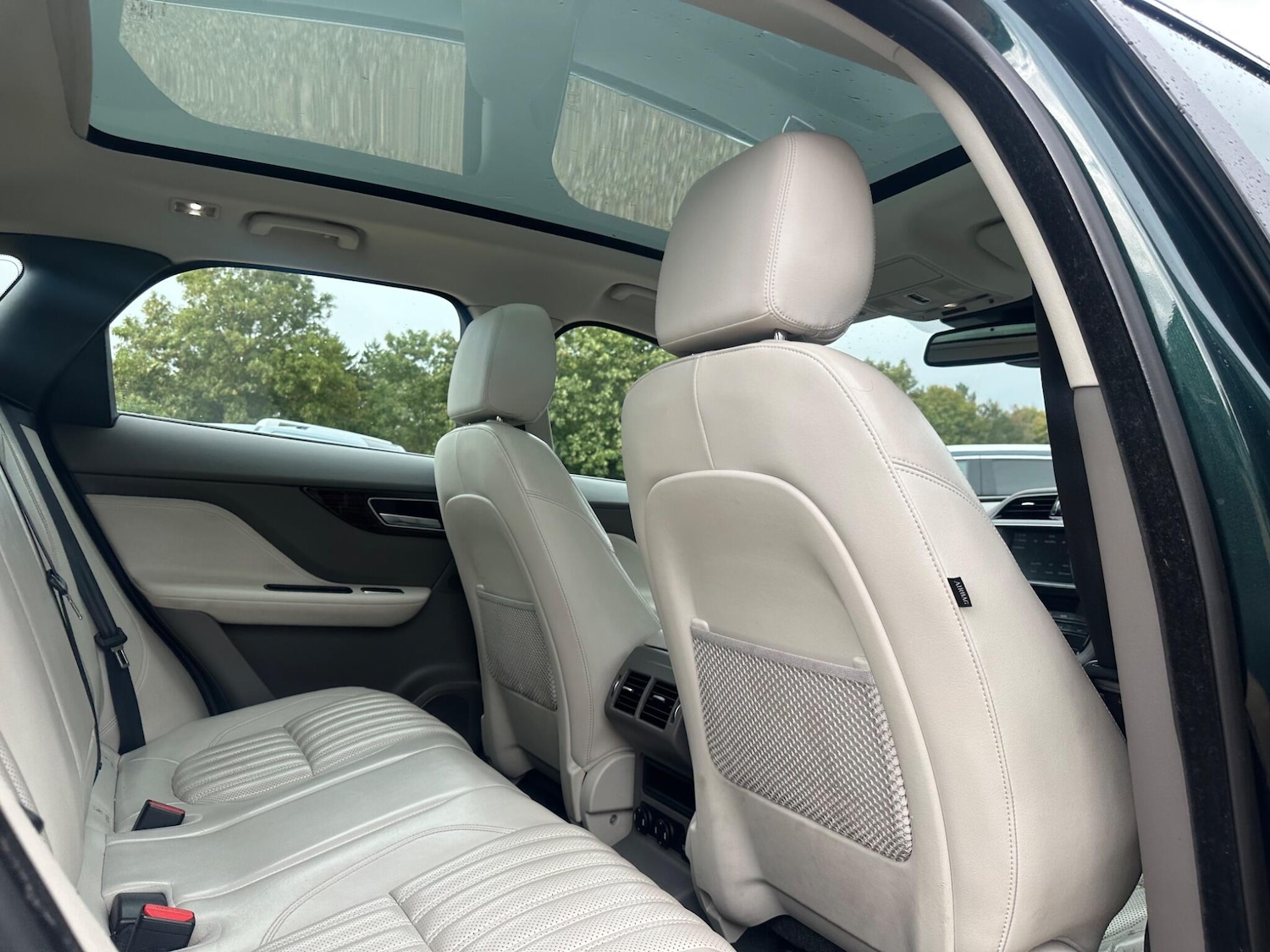 Used Jaguar F-Pace 2016 for sale - 76781183: Photo 27