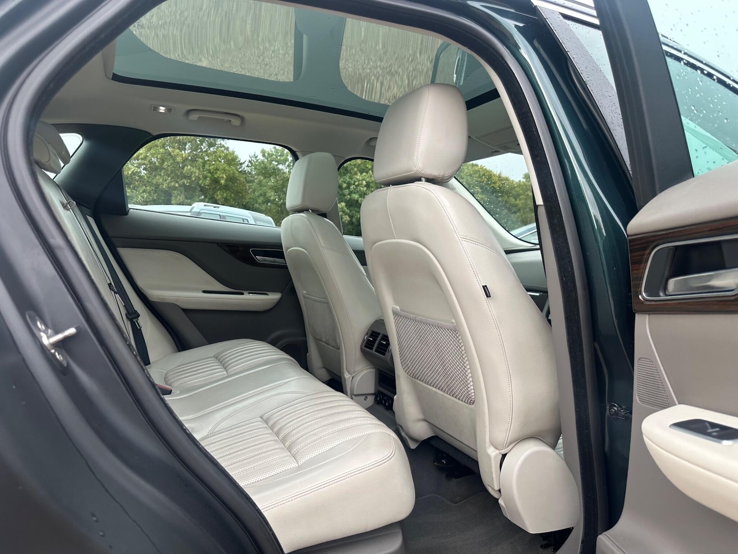 Used Jaguar F-Pace 2016 for sale - 76781183: Photo 30