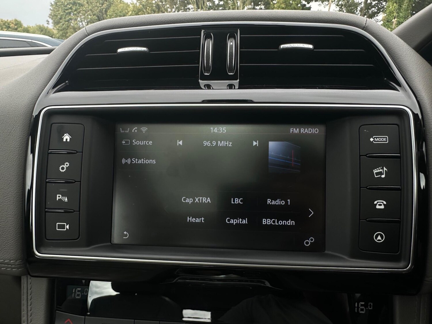 Used Jaguar F-Pace 2016 for sale - 76781183: Photo 62