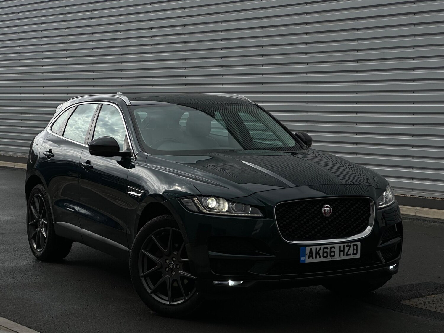Used Jaguar F-Pace 2016 for sale - 76781183: Photo 65