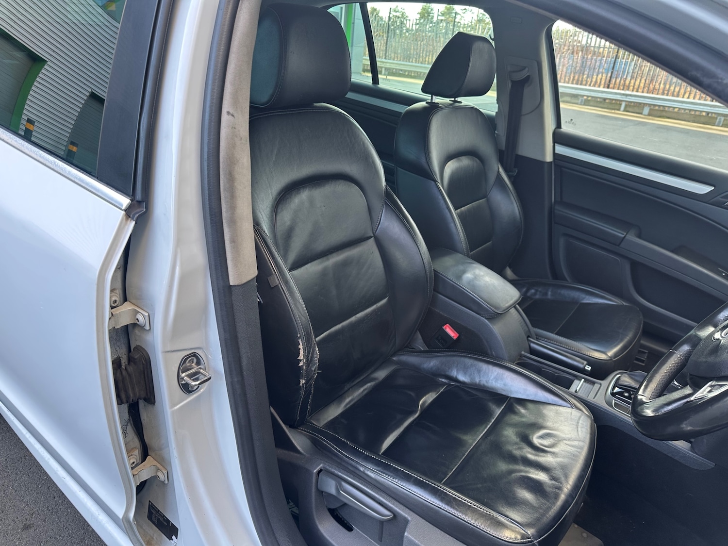 Used Skoda Superb 2015 for sale - 77991918: Photo 24