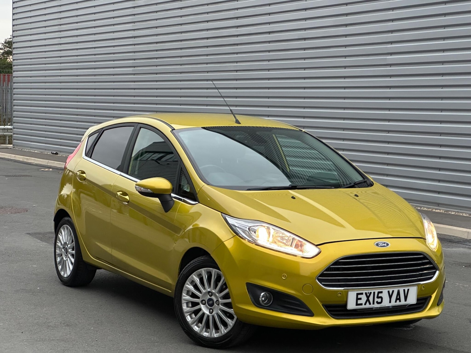 Used Ford Fiesta 2015 for sale - 76781305: Photo 3