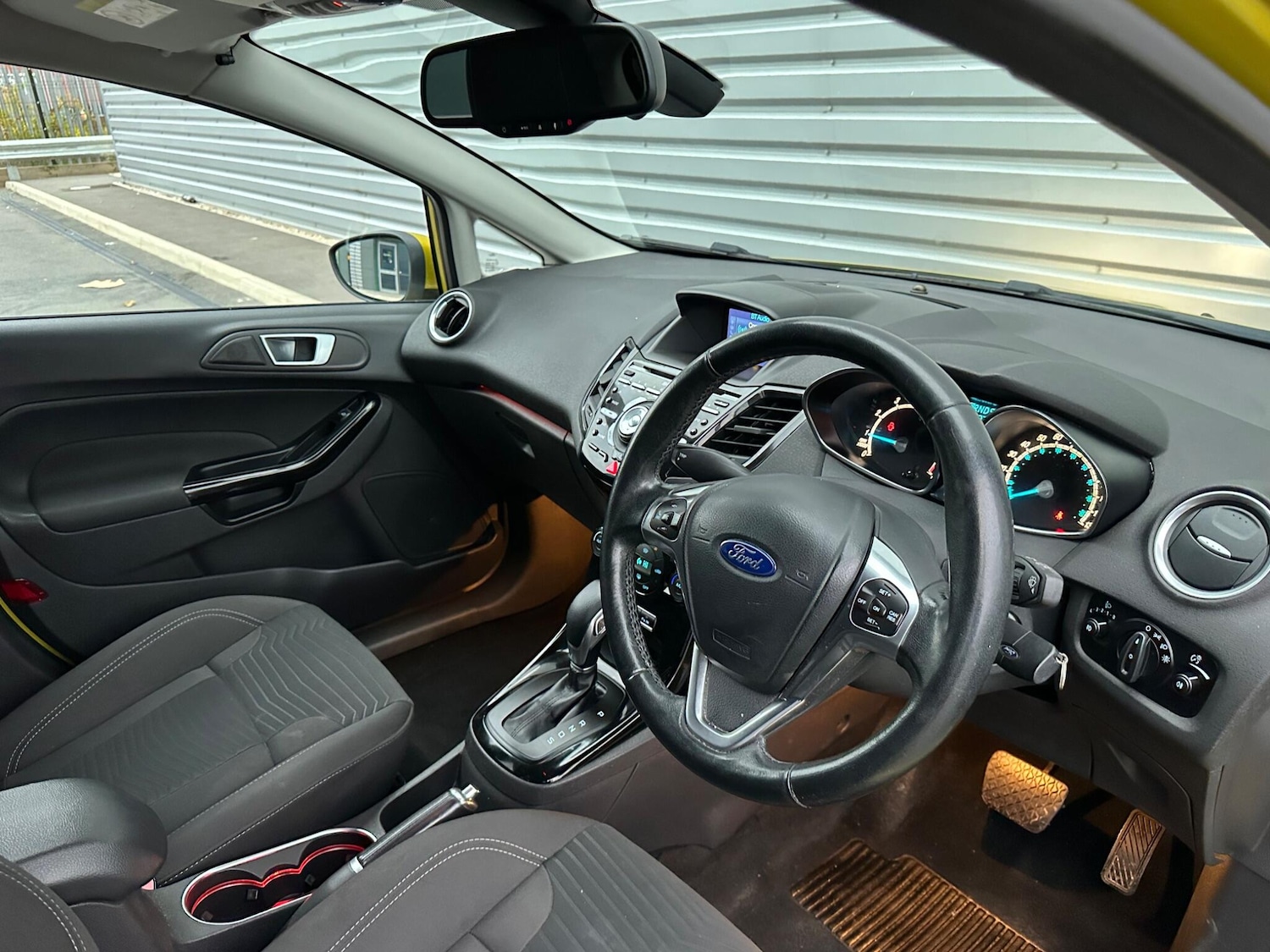 Used Ford Fiesta 2015 for sale - 76781305: Photo 51