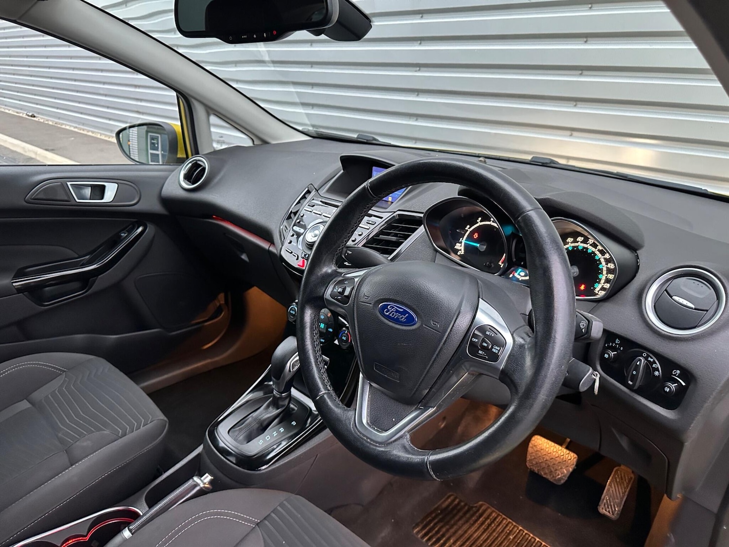 Used Ford Fiesta 2015 for sale - 76781305: Photo 53