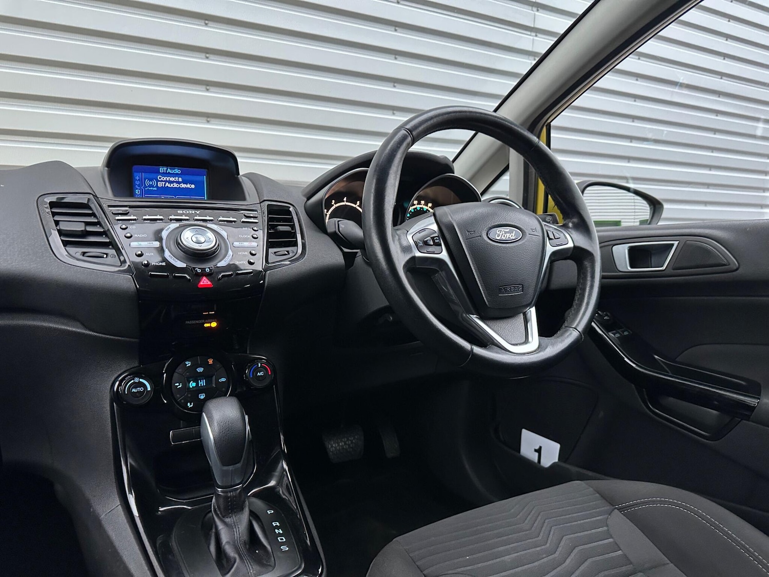 Used Ford Fiesta 2015 for sale - 76781305: Photo 61