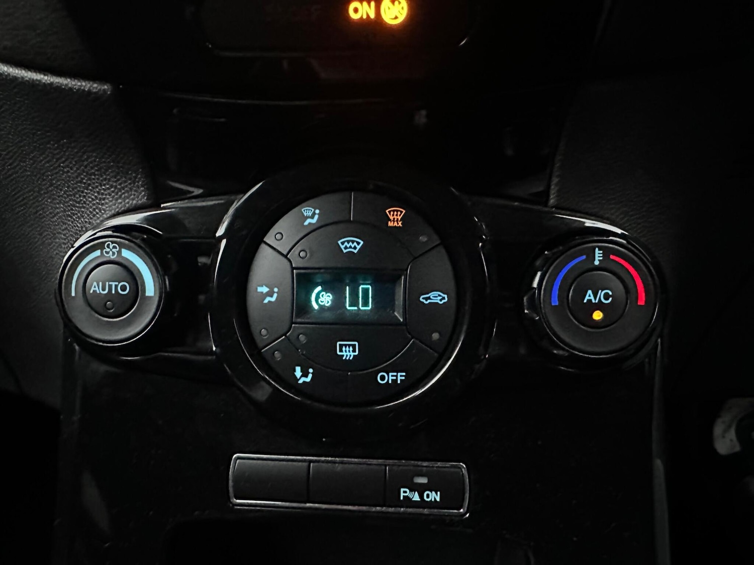 Used Ford Fiesta 2015 for sale - 76781305: Photo 67