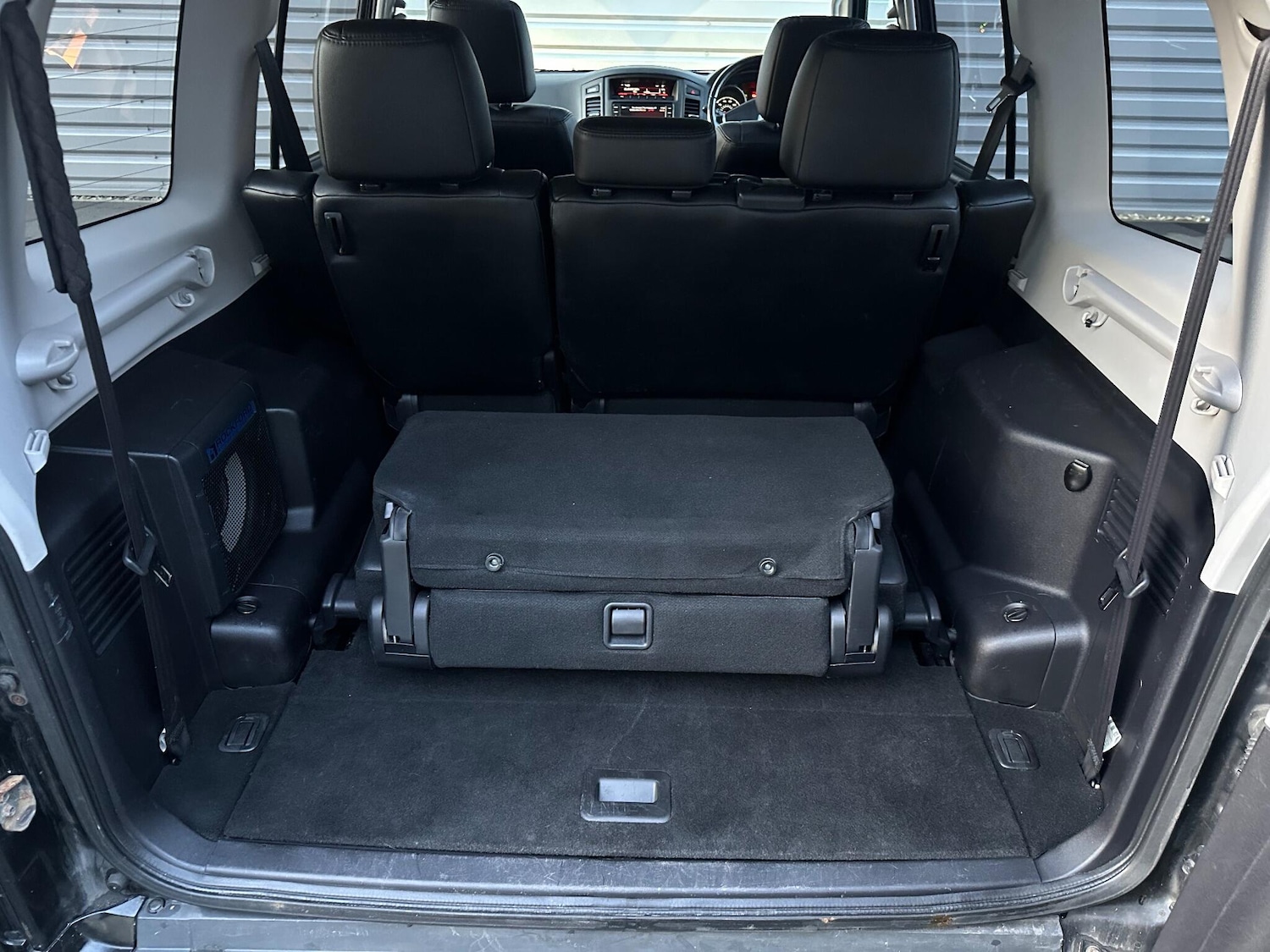 Used Mitsubishi Shogun 2011 for sale - 76781852: Photo 24