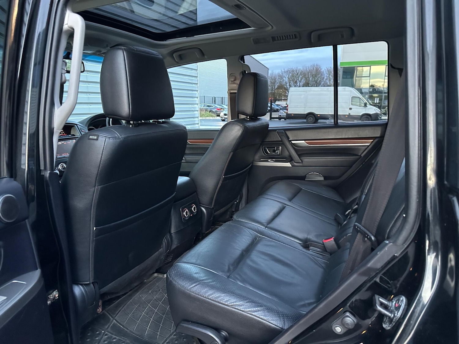 Used Mitsubishi Shogun 2011 for sale - 76781852: Photo 39