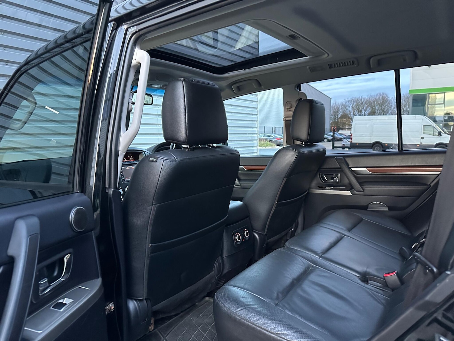 Used Mitsubishi Shogun 2011 for sale - 76781852: Photo 44