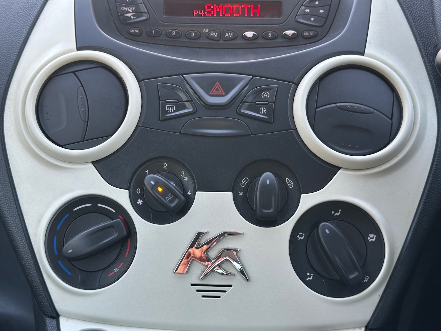 Used Ford Ka 2014 for sale - 78169143: Photo 32