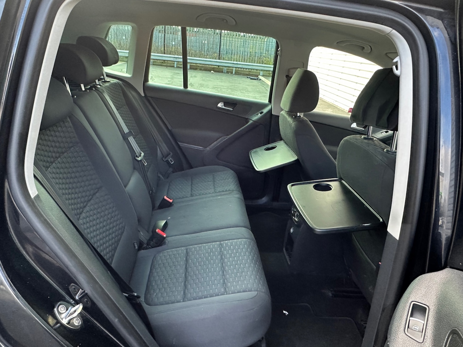 Used Volkswagen Tiguan 2011 for sale - 76669446: Photo 24