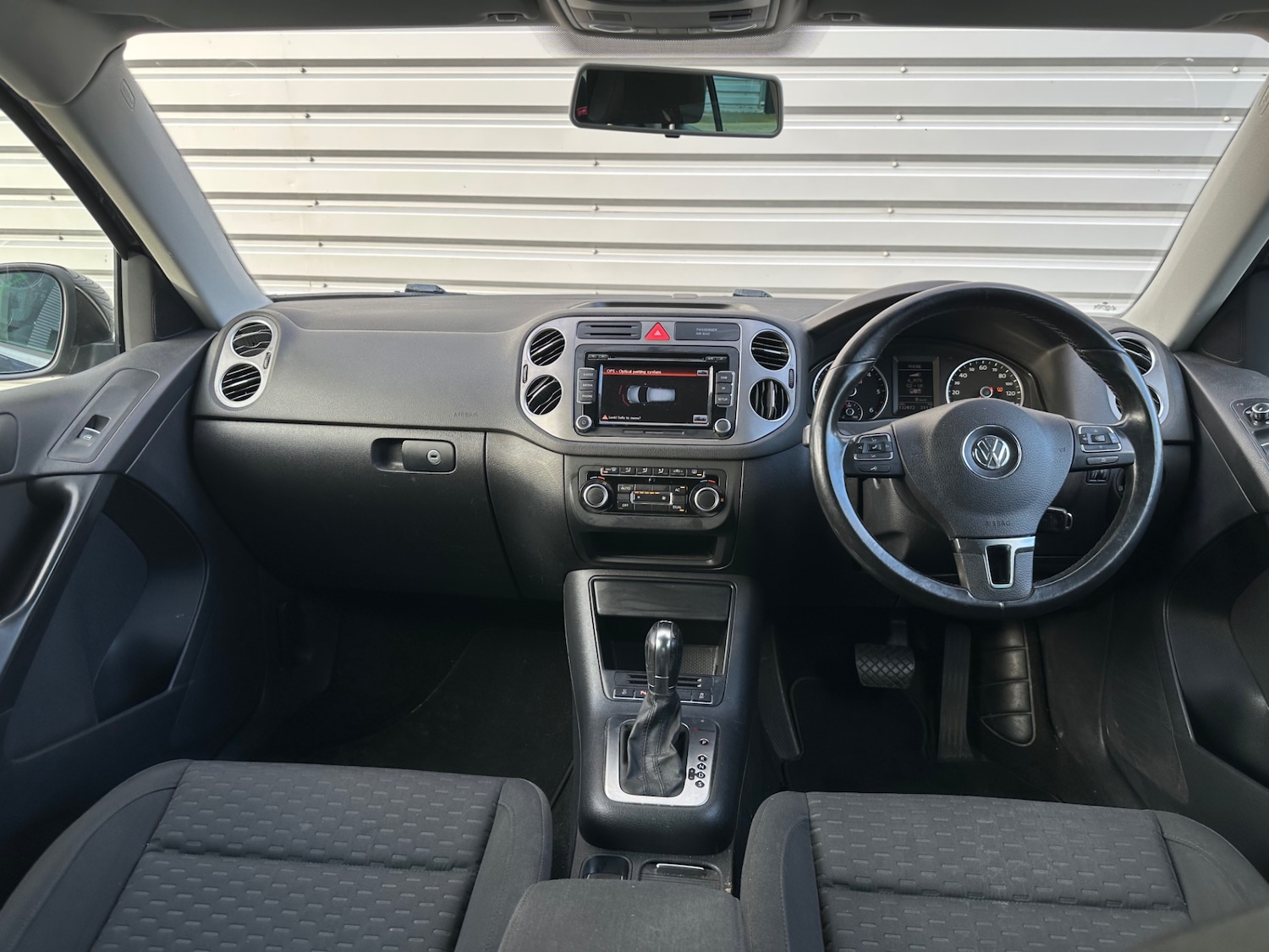 Used Volkswagen Tiguan 2011 for sale - 76669446: Photo 39