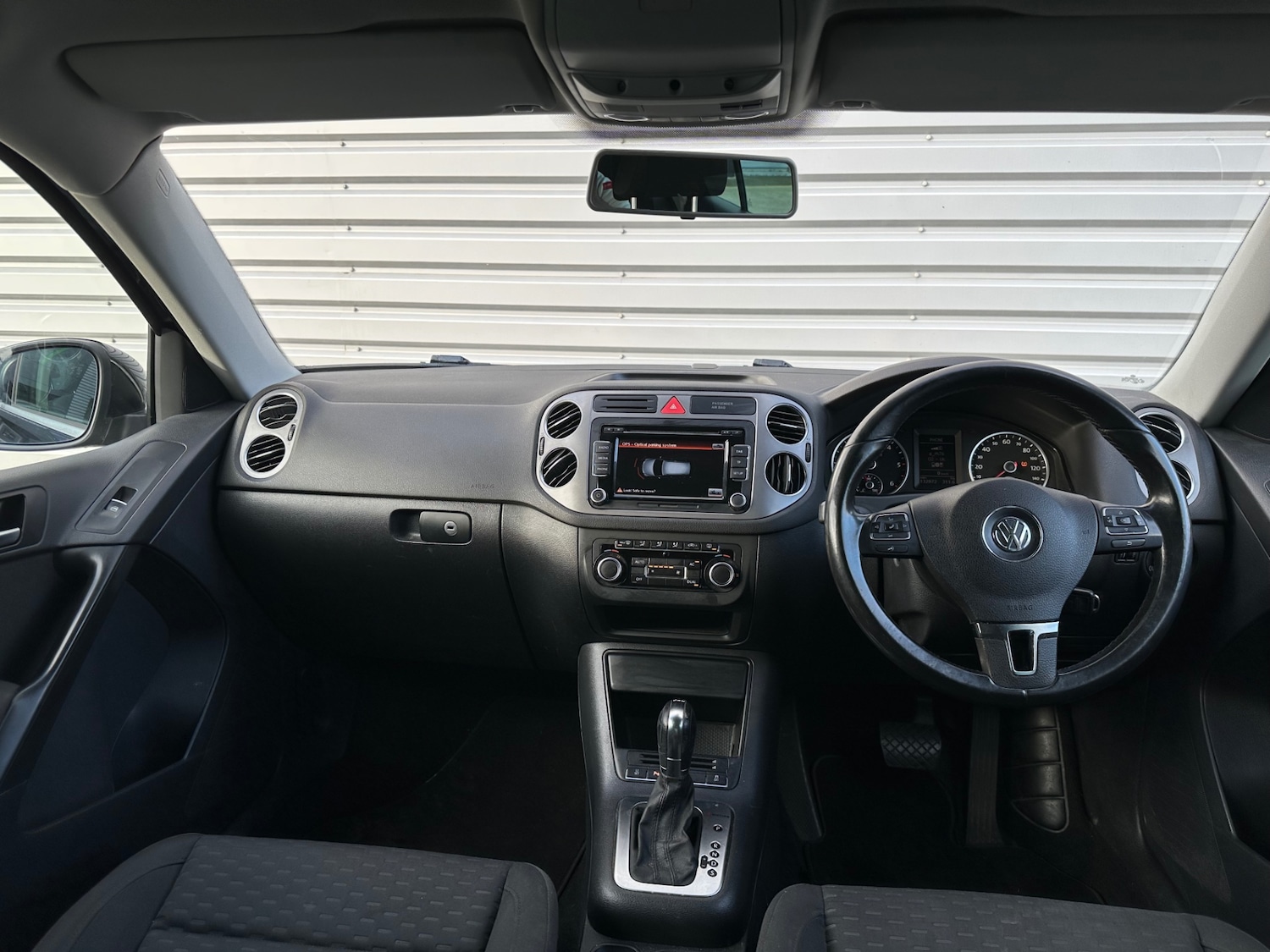 Used Volkswagen Tiguan 2011 for sale - 76669446: Photo 40