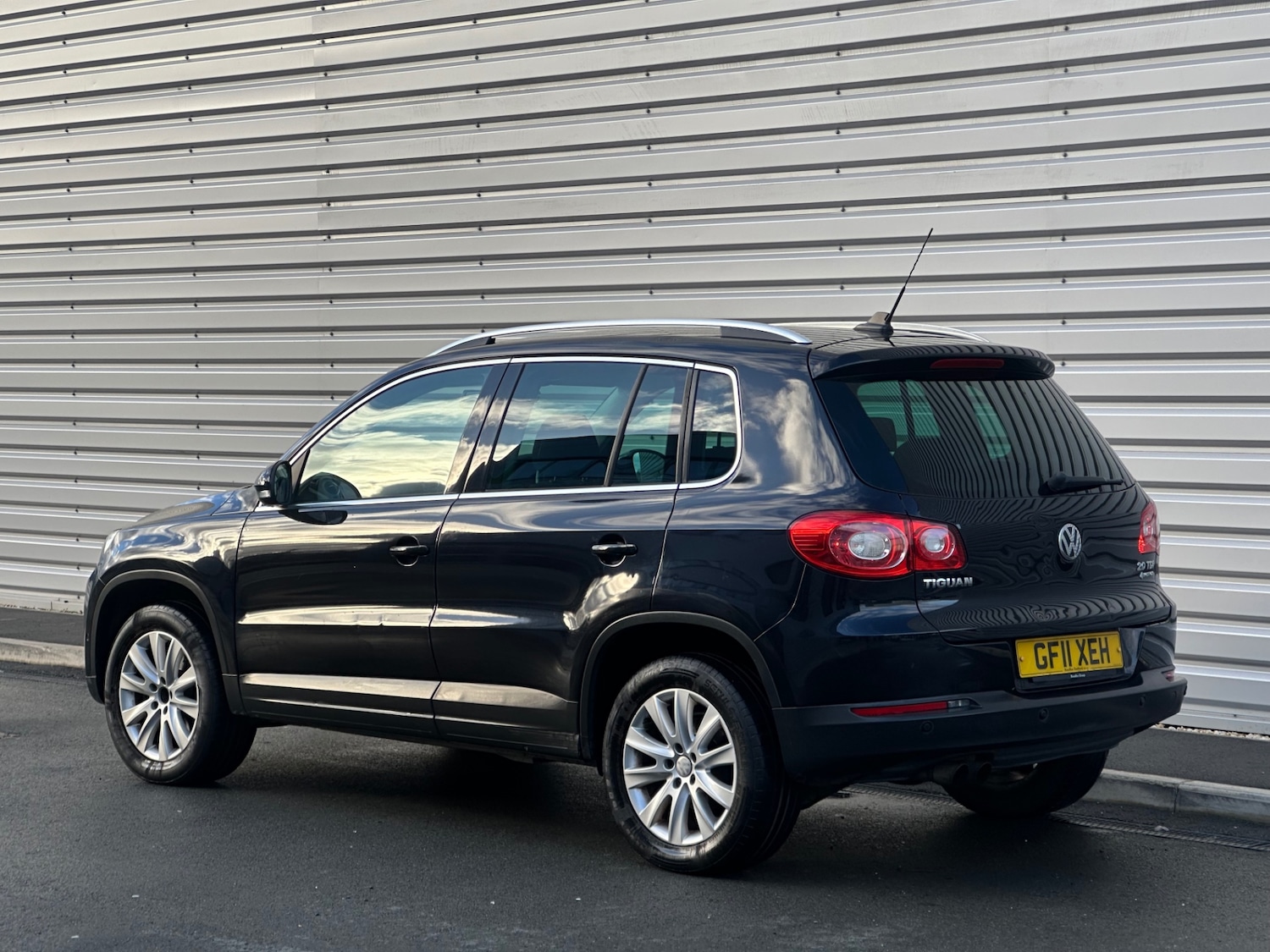 Used Volkswagen Tiguan 2011 for sale - 76669446: Photo 6