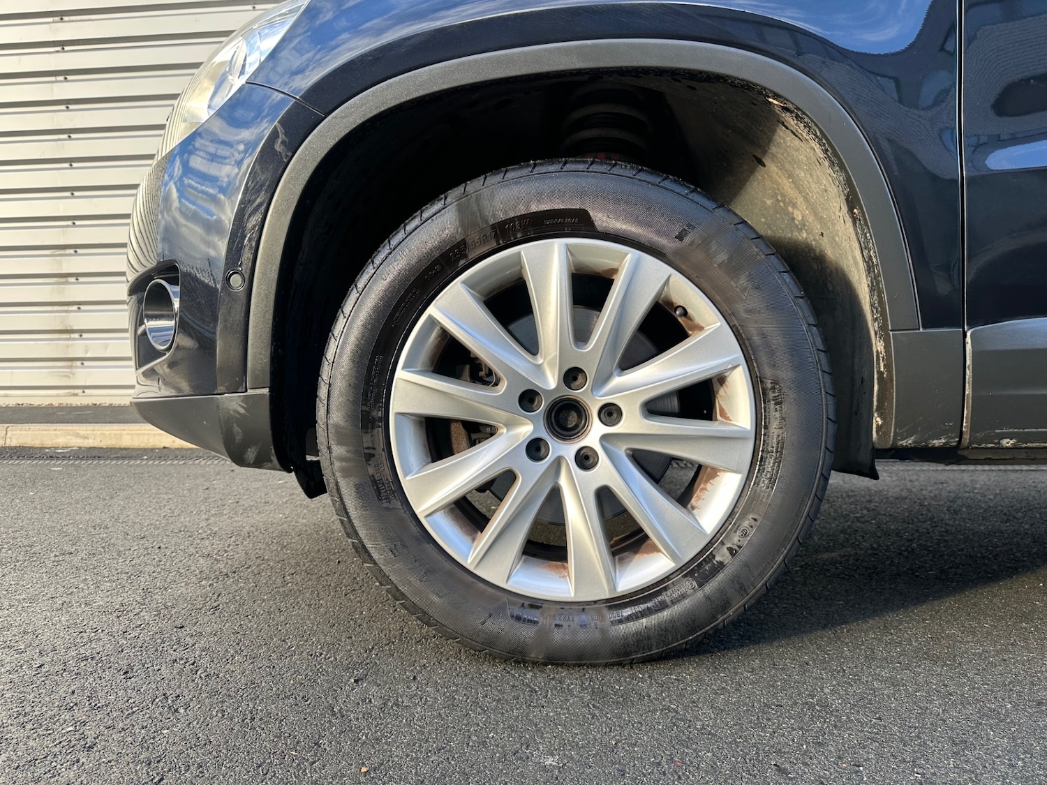 Used Volkswagen Tiguan 2011 for sale - 76669446: Photo 9