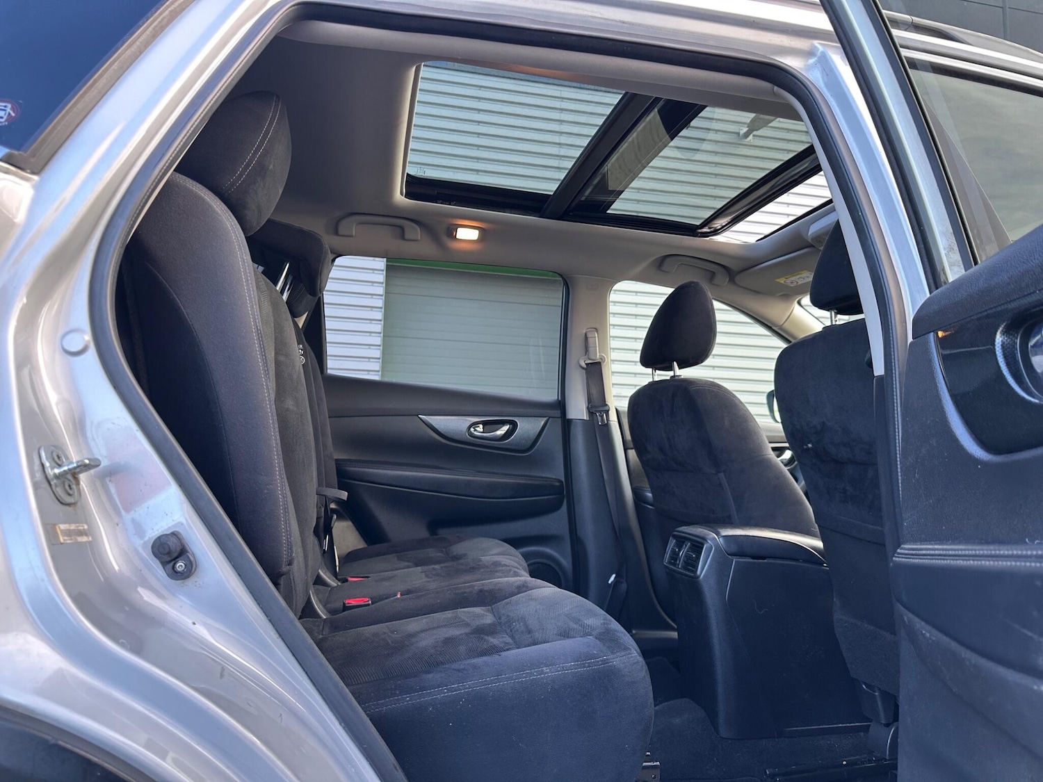 Used Nissan X-Trail 2015 for sale - 77396097: Photo 24