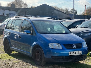 Used Volkswagen Touran 2004 for sale - 76521882: Photo
