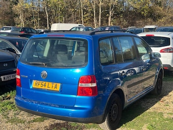 Used Volkswagen Touran 2004 for sale - 76521882: Photo