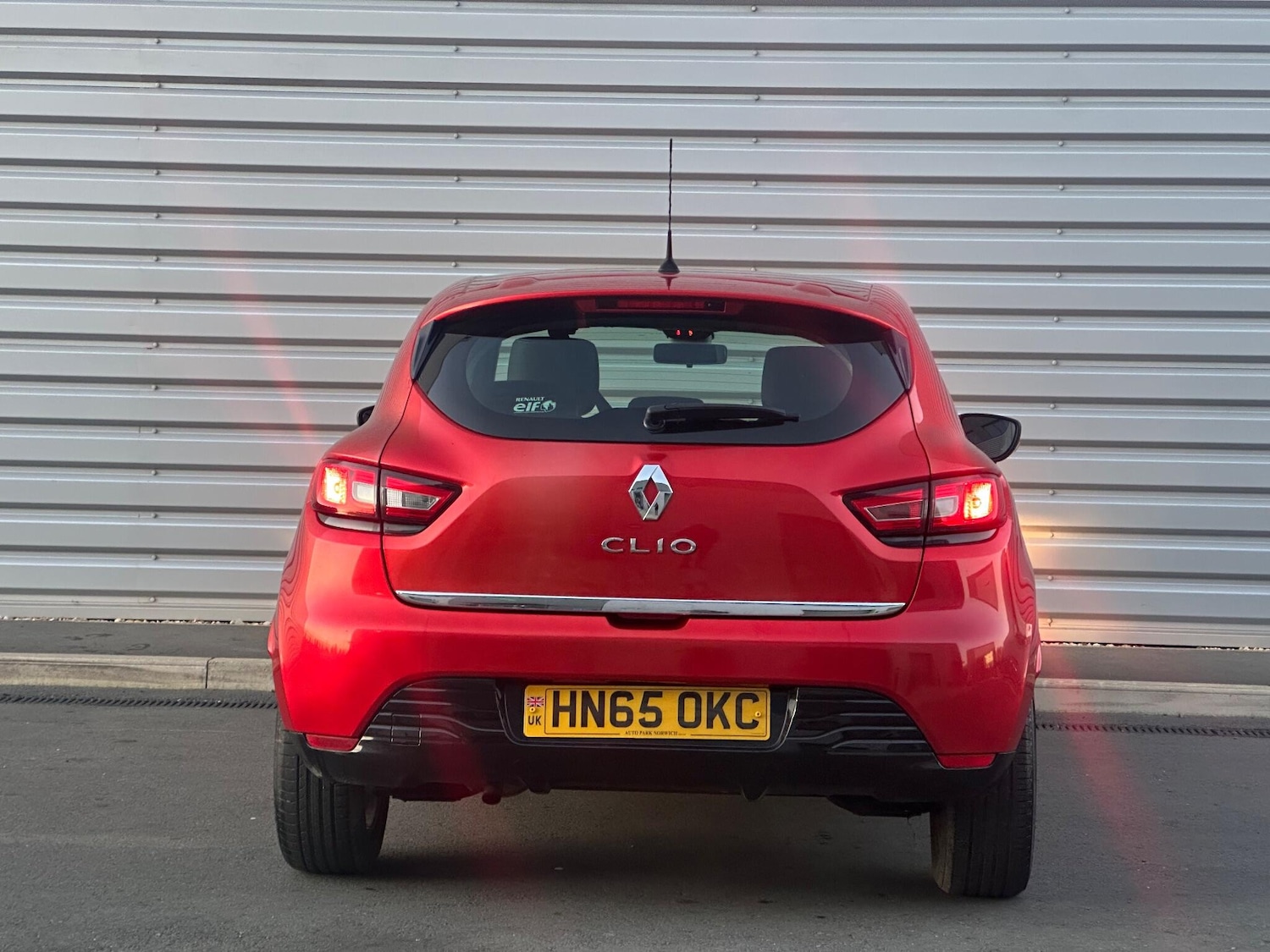 Used Renault Clio 2015 for sale - 77054026: Photo 15