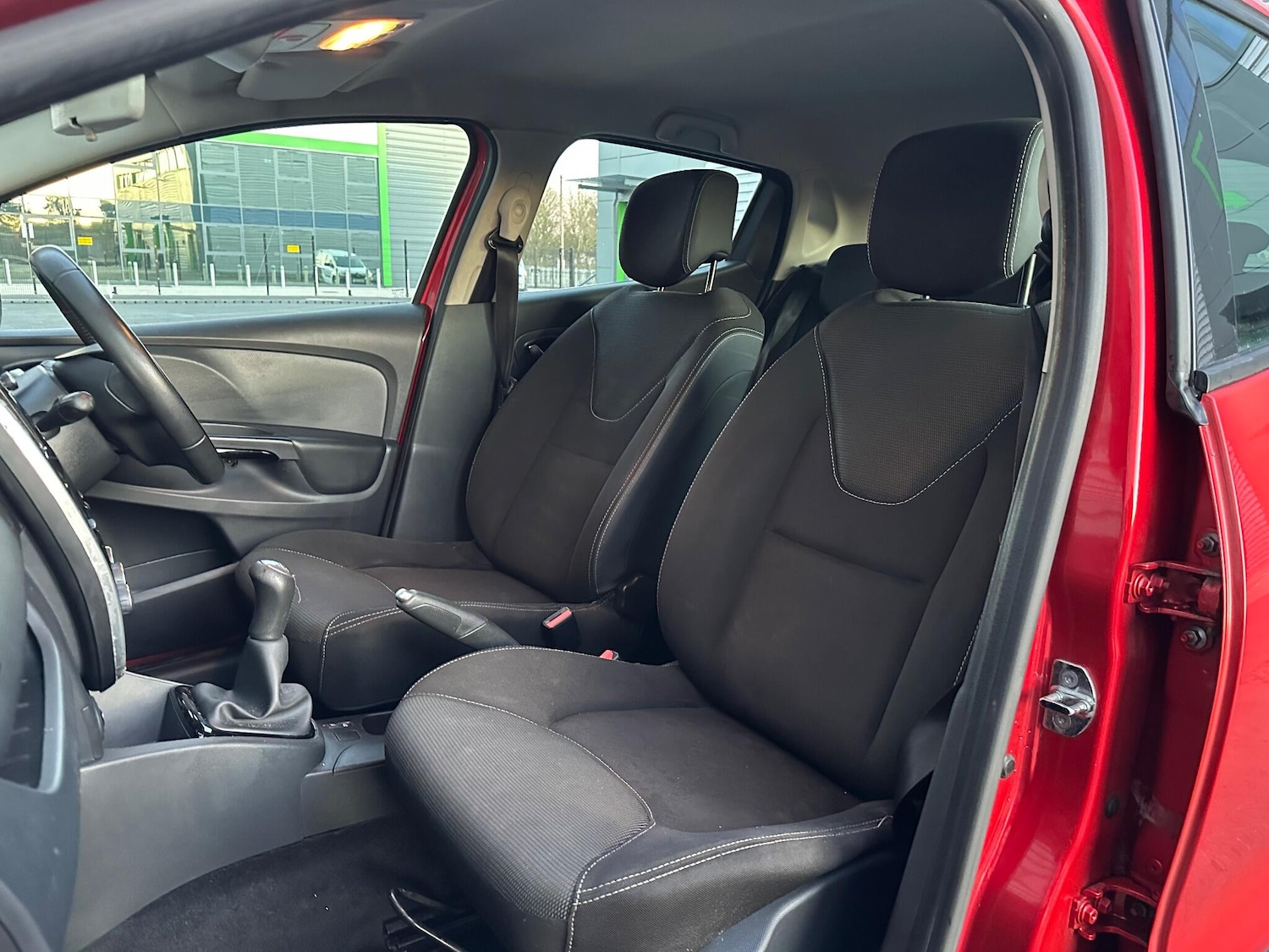 Used Renault Clio 2015 for sale - 77054026: Photo 26