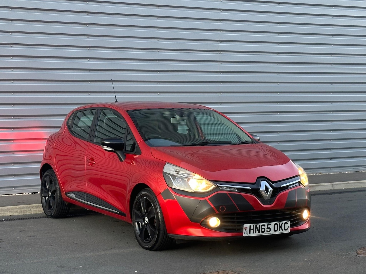 Used Renault Clio 2015 for sale - 77054026: Photo 3