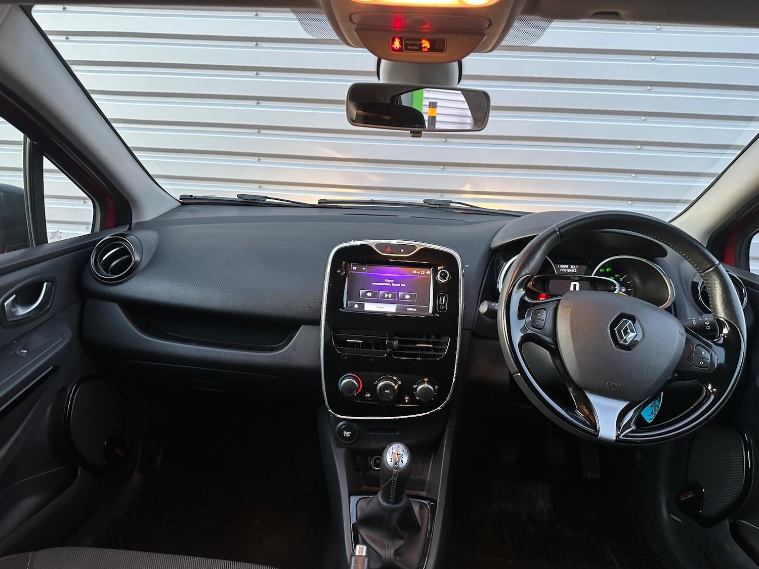 Used Renault Clio 2015 for sale - 77054026: Photo 33